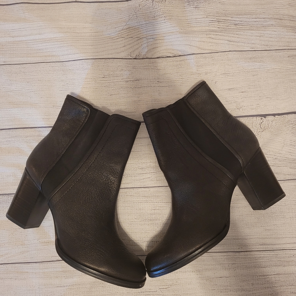 Kenneth Cole Lennon Black Ankle Boots